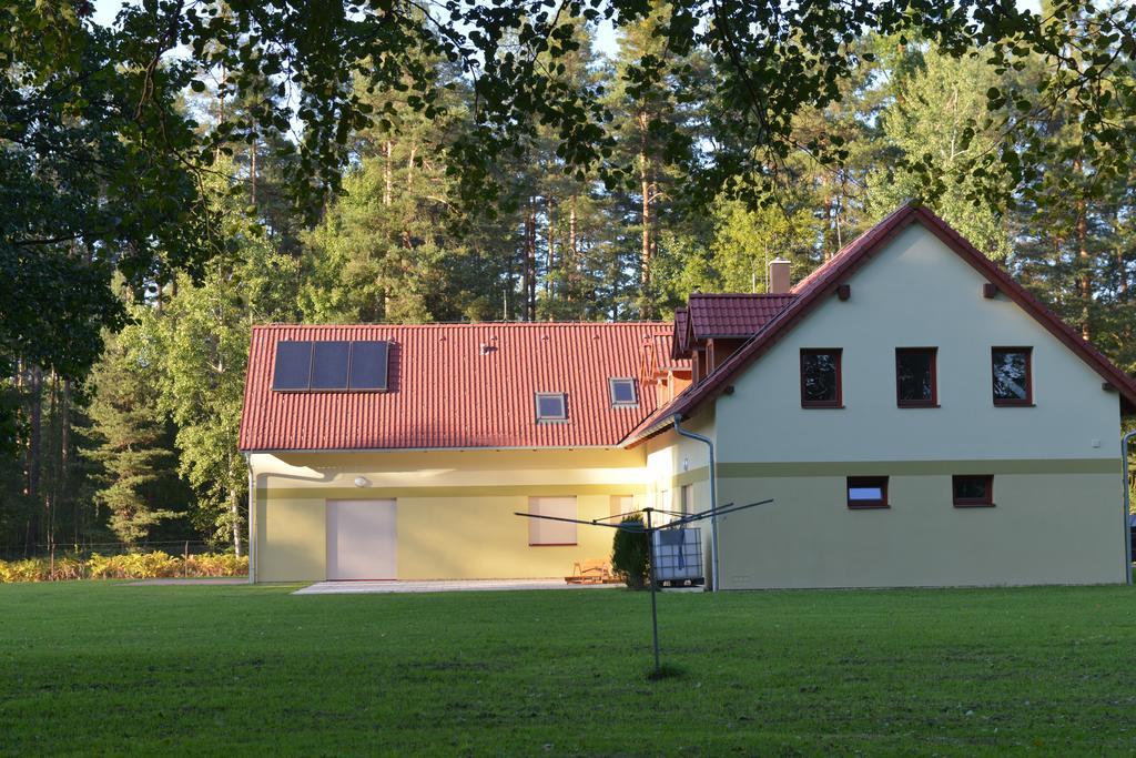 Отель Penzion U Blatce Нове-Гради Экстерьер фото